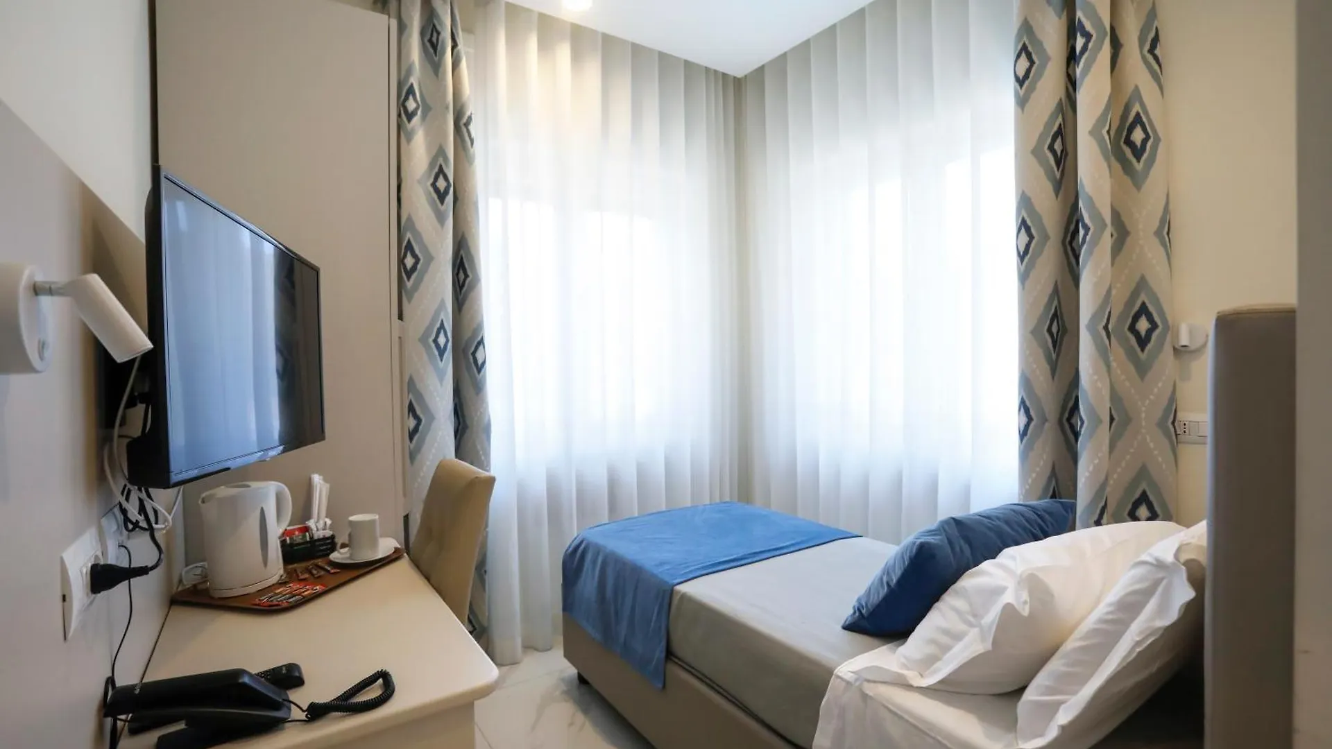 Vomero High Hotel Neapol 3*,