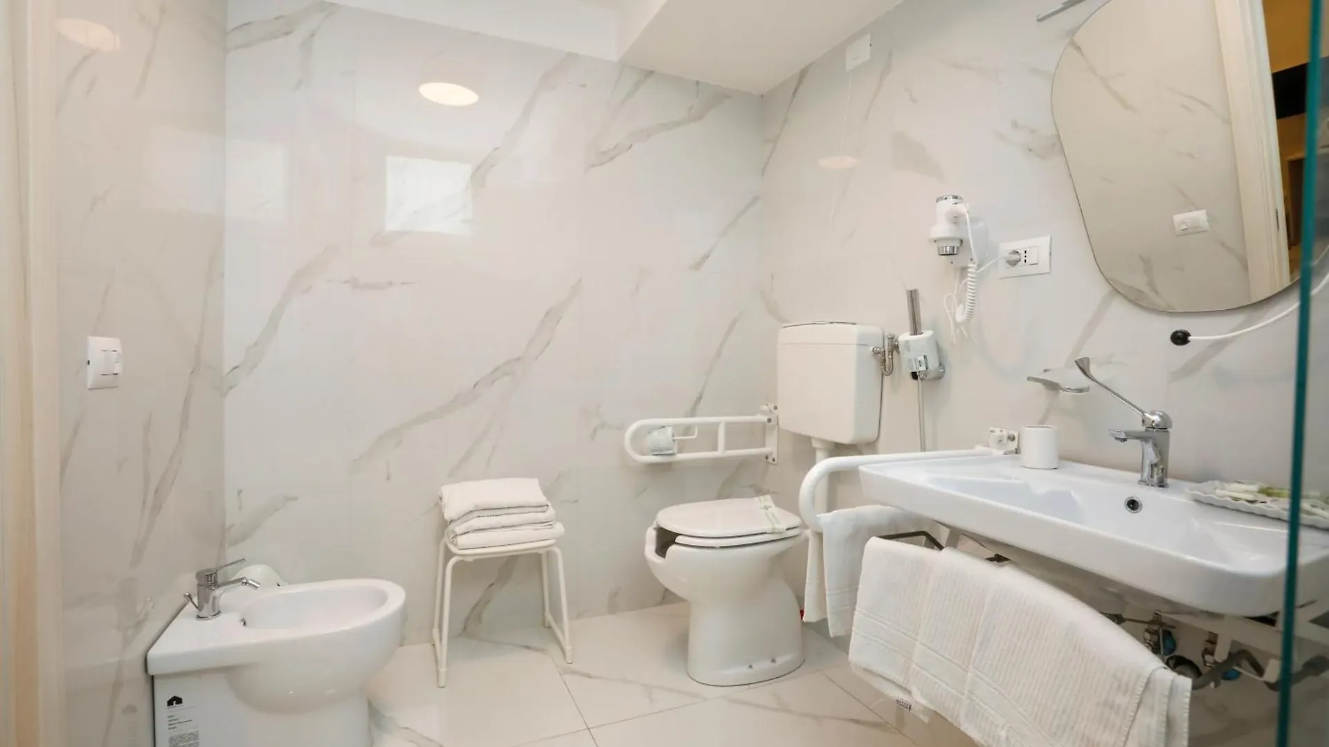 Vomero High Hotel Nápoly