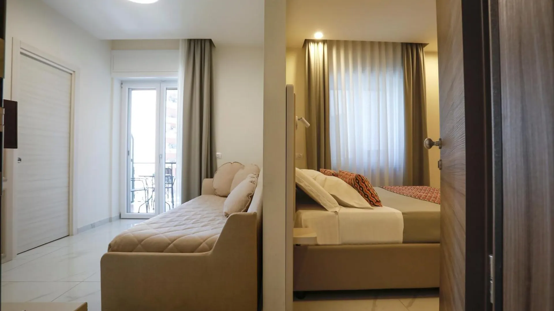 ***  Vomero High Hotel Nápoly Olaszország